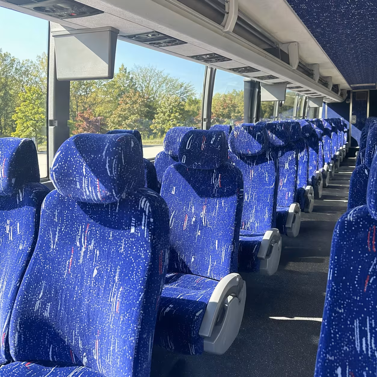 amenities to look for in long beach employee charter bus rentals