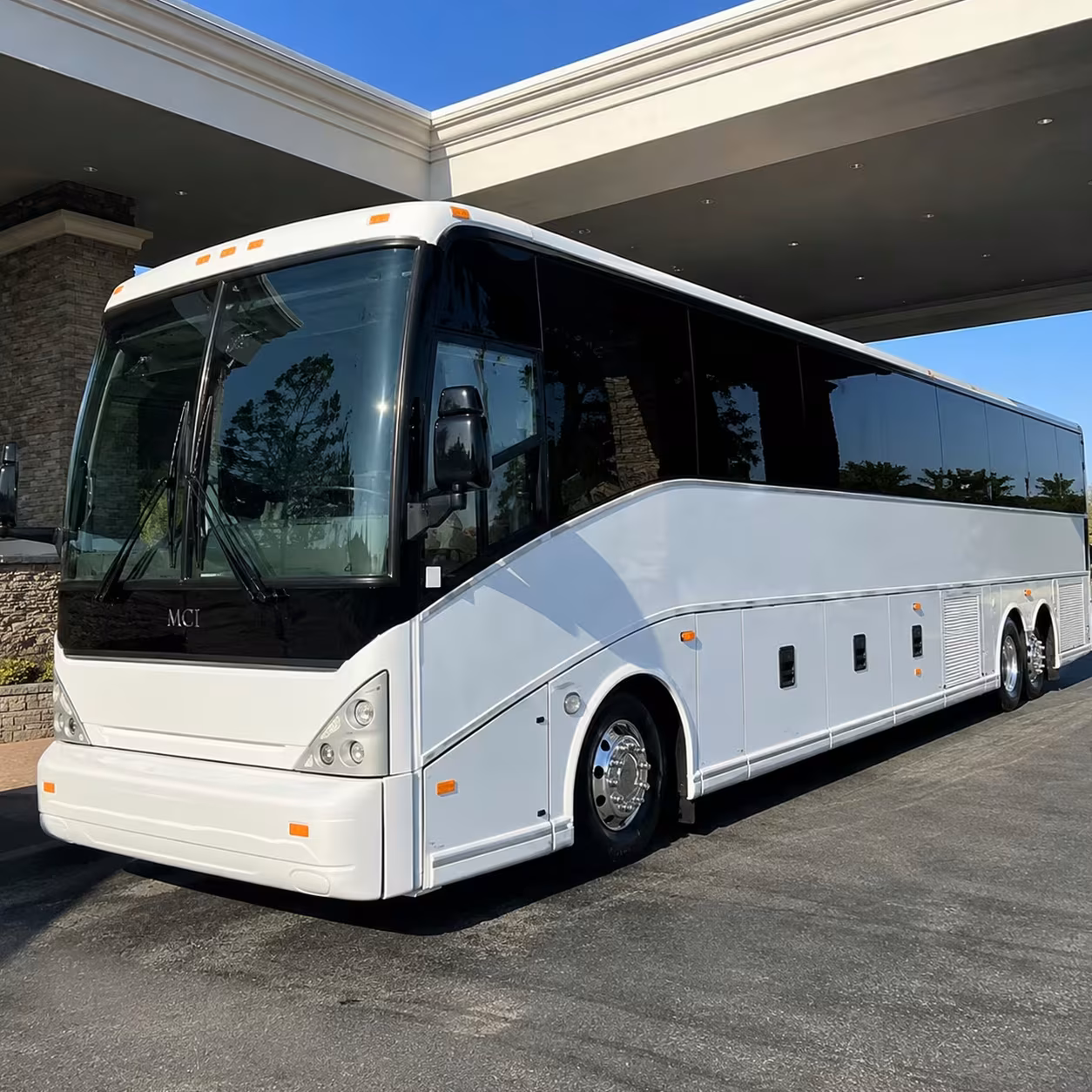 corporate airport shuttle transportation for long beach businesses