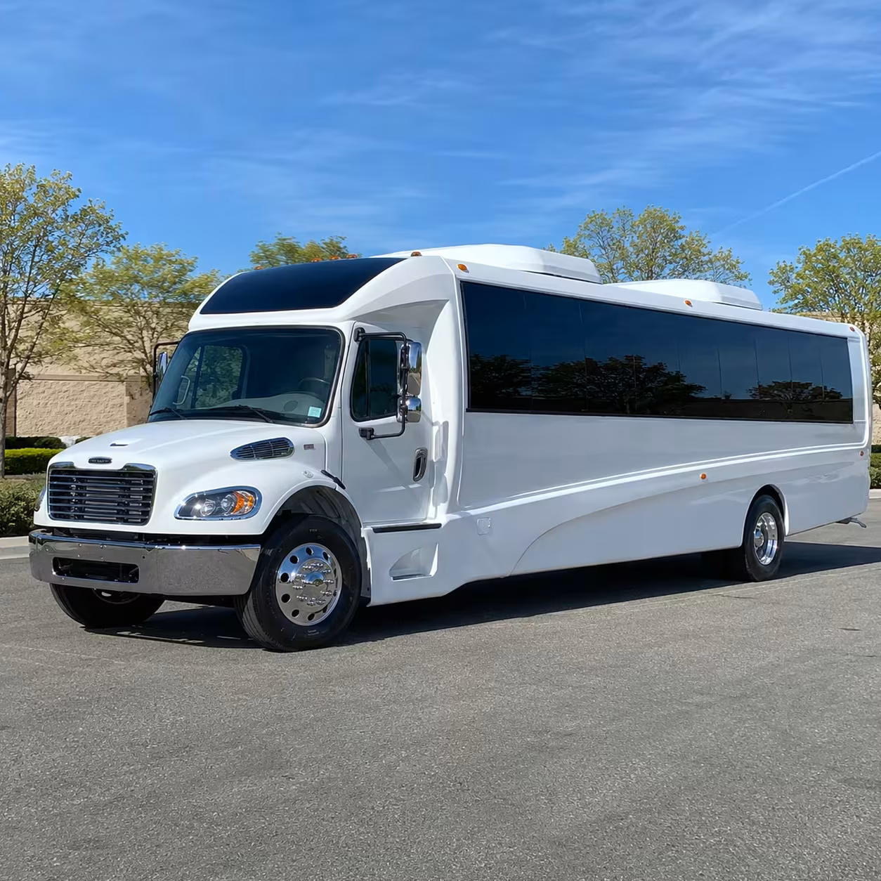 long beach minibus rentals for art museum field trips